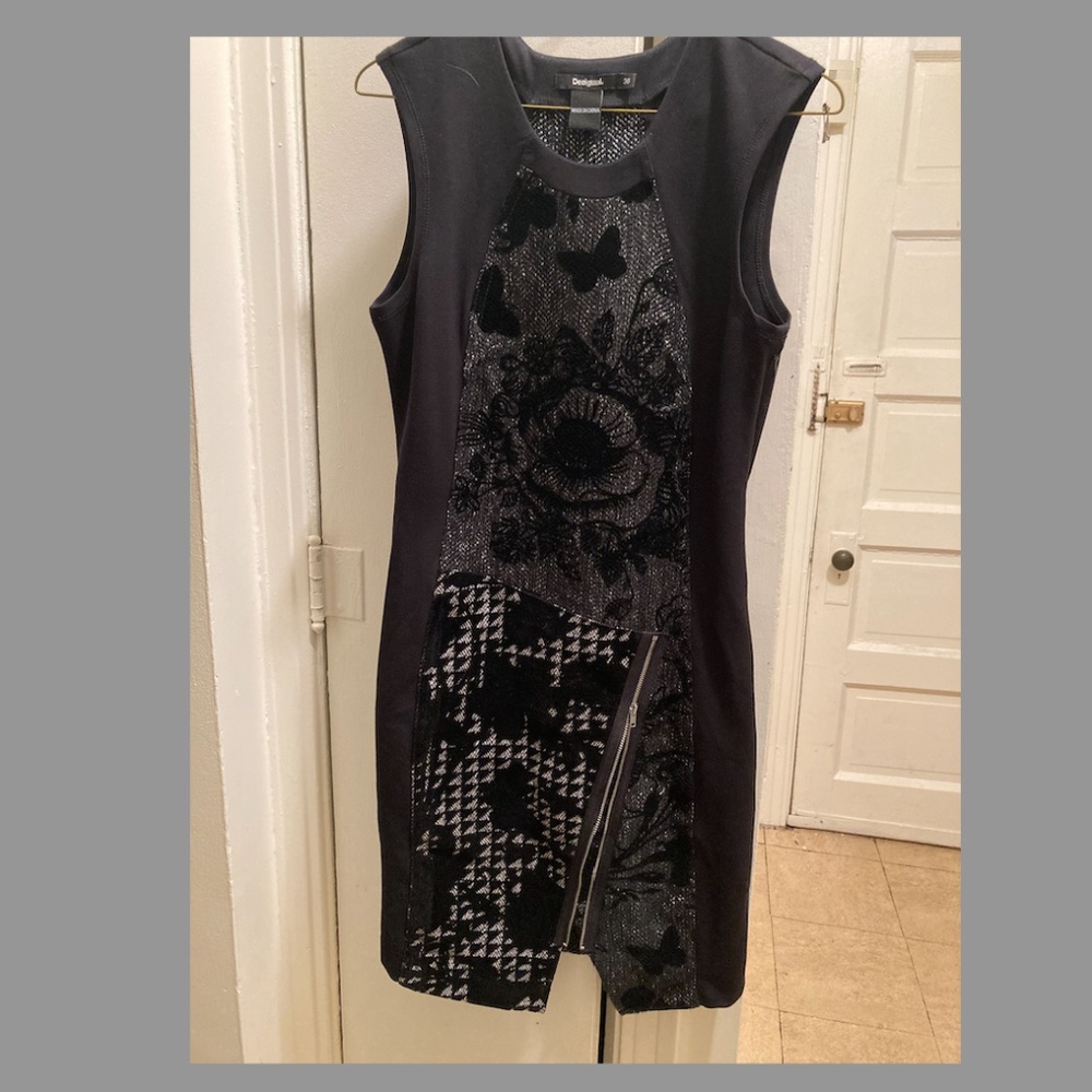 Unique black textured dress Desigual